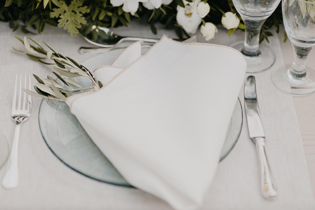 Earthy-toned linen napkins - Image 3