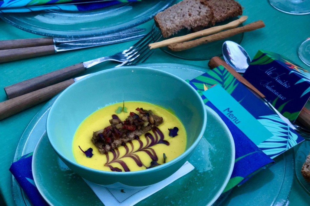 Mint green bowl - Image 1