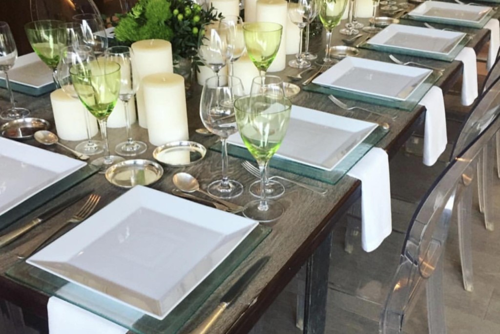 Square glass charger - Image 2