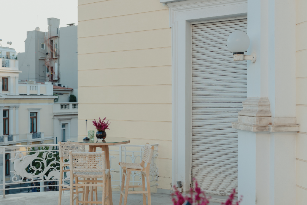 Antonia cocktail table - Image 3